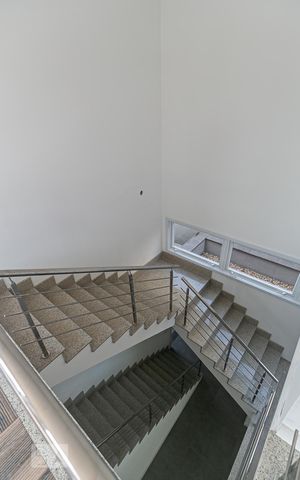 Casa de condomínio à venda com 506m², 3 quartos e 3 vagas Casa de condomínio à venda com 506m², 3 quartos e 3 vagasCobertura