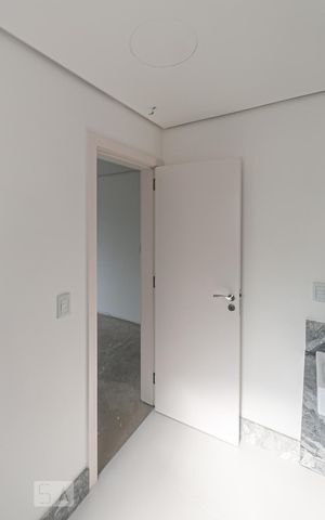 Casa de condomínio à venda com 506m², 3 quartos e 3 vagas Casa de condomínio à venda com 506m², 3 quartos e 3 vagasBanheiro do Quarto 1