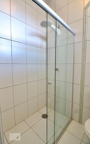 Apartamento para alugar com 70m², 2 quartos e sem vaga Apartamento para alugar com 70m², 2 quartos e sem vagaBanheiro 1
