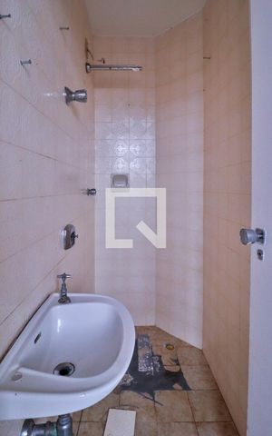 Apartamento para alugar com 112m², 3 quartos e 2 vagasBanheiro de Serviço