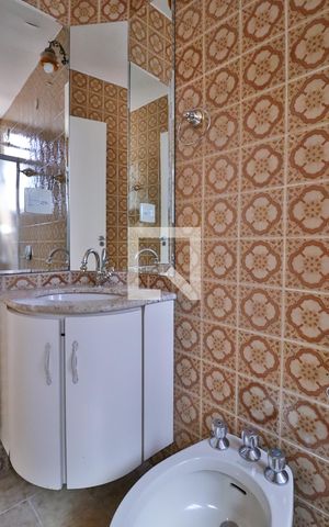 Apartamento para alugar com 112m², 3 quartos e 2 vagasBanheiro Corredor