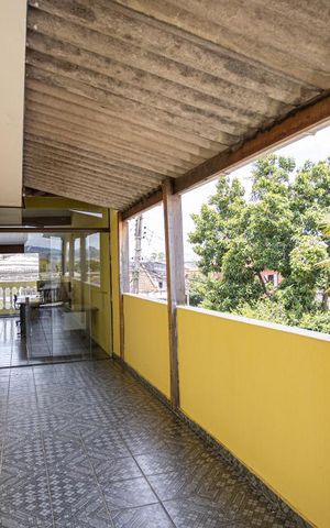 Casa à venda com 260m², 4 quartos e 2 vagasVaranda