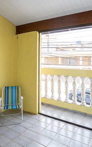 Casa à venda com 260m², 4 quartos e 2 vagasVaranda