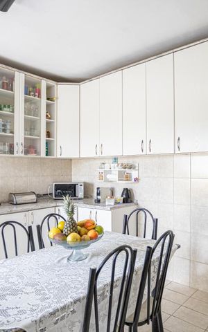 Casa à venda com 260m², 4 quartos e 2 vagasCozinha