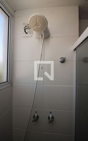 Apartamento para alugar com 40m², 2 quartos e 1 vaga Apartamento para alugar com 40m², 2 quartos e 1 vagaBanheiro