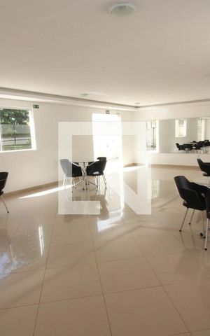 Apartamento para alugar com 40m², 2 quartos e 1 vaga Apartamento para alugar com 40m², 2 quartos e 1 vagaÁrea comum - Salão de festas