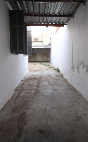 Casa à venda com 85m², 4 quartos e 6 vagasGaragem