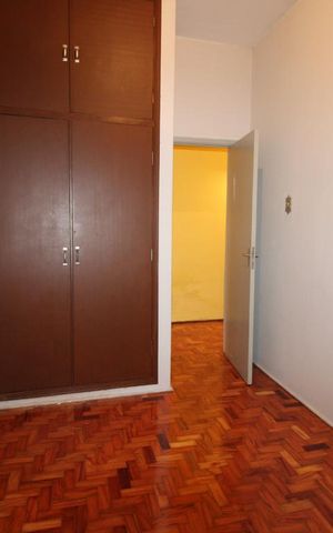 Casa à venda com 85m², 4 quartos e 6 vagasQuarto 2
