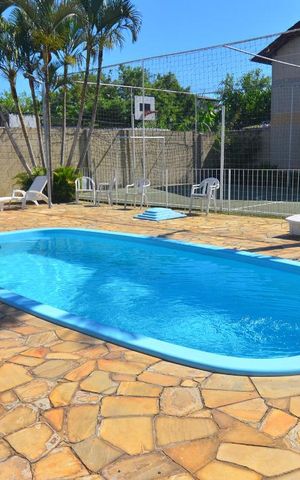 Casa de condomínio à venda com 93m², 3 quartos e 2 vagasPiscina