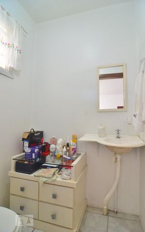 Casa de condomínio à venda com 93m², 3 quartos e 2 vagasBanheiro