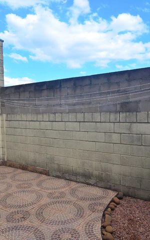 Casa de condomínio à venda com 93m², 3 quartos e 2 vagasPátio