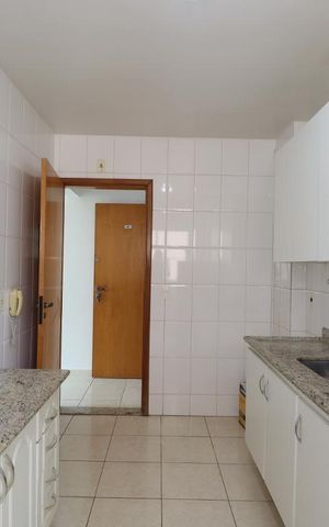 Apartamento para alugar com 68m², 2 quartos e 2 vagasCozinha