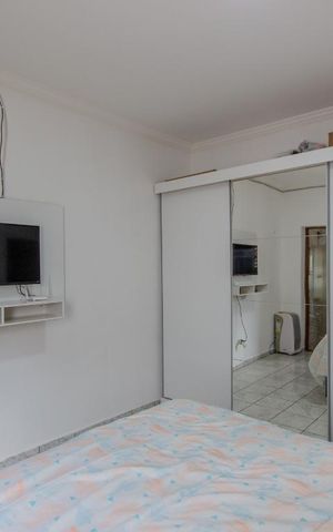 Casa à venda com 175m², 3 quartos e 2 vagas Casa à venda com 175m², 3 quartos e 2 vagasSuíte