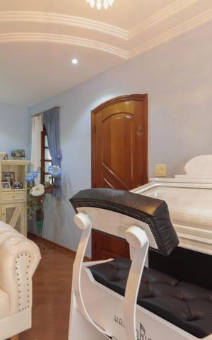 Casa à venda com 235m², 3 quartos e 4 vagas Casa à venda com 235m², 3 quartos e 4 vagasSala