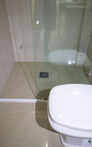 Apartamento para alugar com 110m², 3 quartos e 2 vagasBanheiro 02