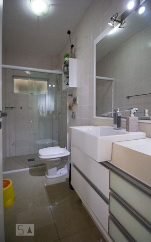 Apartamento para alugar com 110m², 3 quartos e 2 vagasBanheiro 02