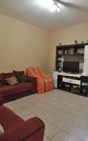 Casa à venda com 65m², 3 quartos e 1 vagaSala