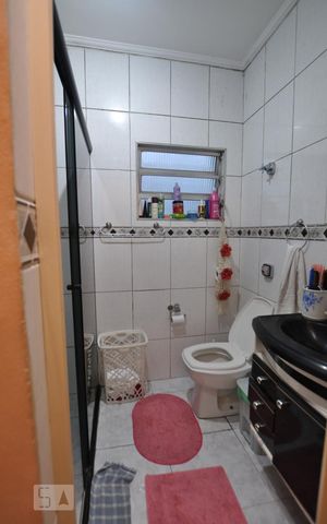 Casa à venda com 65m², 3 quartos e 1 vagaBanheiro