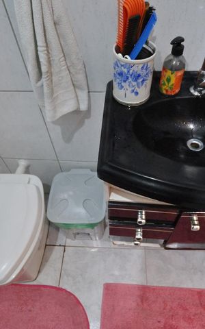 Casa à venda com 65m², 3 quartos e 1 vagaBanheiro