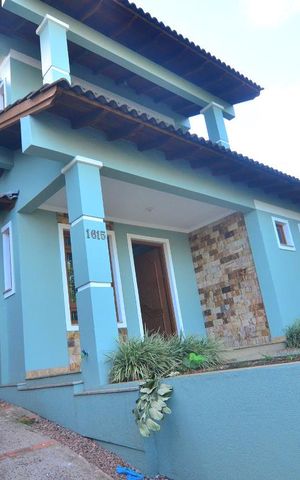 Casa à venda com 250m², 3 quartos e 2 vagasPátio