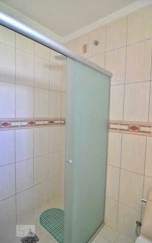 Casa à venda com 250m², 3 quartos e 2 vagasBanheiro Suíte