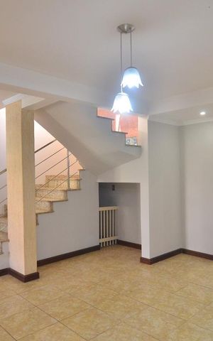 Casa à venda com 250m², 3 quartos e 2 vagasCopa/Sala de jantar