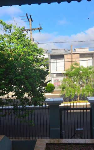Casa à venda com 250m², 3 quartos e 2 vagasVista
