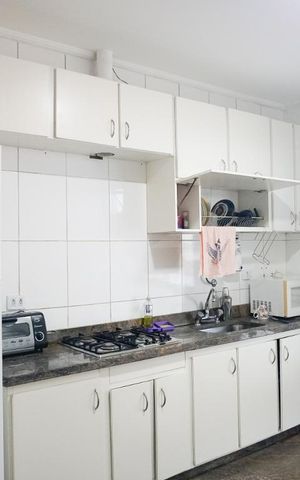 Casa à venda com 300m², 2 quartos e 2 vagasCozinha