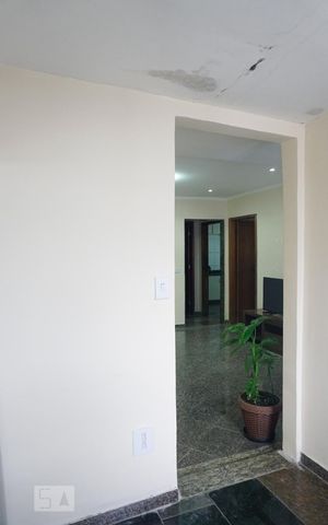 Casa à venda com 300m², 2 quartos e 2 vagasQuarto