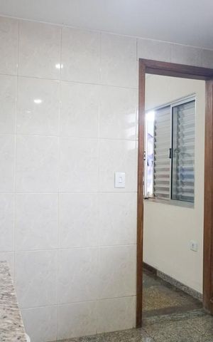 Casa à venda com 300m², 2 quartos e 2 vagasBanheiro