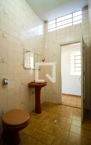 Casa para alugar com 85m², 2 quartos e sem vaga Casa para alugar com 85m², 2 quartos e sem vagaBanheiro