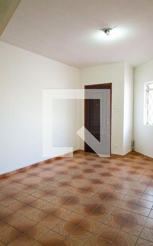 Casa para alugar com 85m², 2 quartos e sem vaga Casa para alugar com 85m², 2 quartos e sem vagaSala