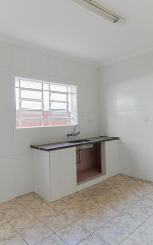 Casa à venda com 200m², 3 quartos e 1 vaga Casa à venda com 200m², 3 quartos e 1 vagaCozinha
