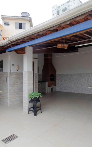 Casa para alugar com 150m², 2 quartos e 2 vagas Casa para alugar com 150m², 2 quartos e 2 vagasÁrea de Serviço e Área Gourmet