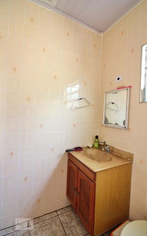 Casa à venda com 210m², 2 quartos e 2 vagasBanheiro Social
