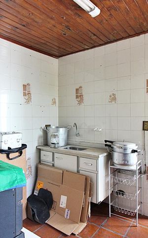 Casa à venda com 210m², 2 quartos e 2 vagasCozinha Edícula 