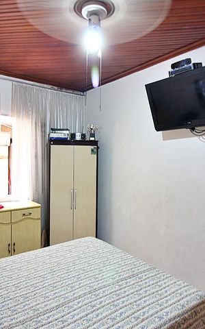 Casa à venda com 210m², 2 quartos e 2 vagasQuarto 2 