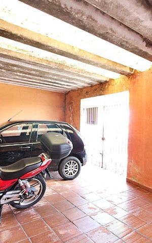 Casa à venda com 210m², 2 quartos e 2 vagasGaragem
