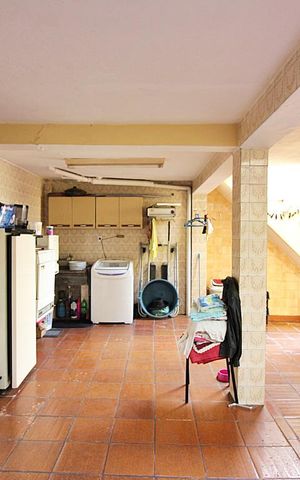 Casa à venda com 210m², 2 quartos e 2 vagasLavanderia