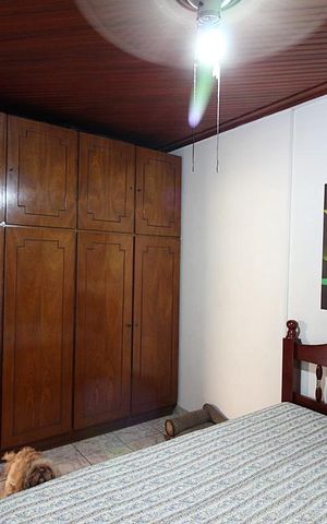 Casa à venda com 210m², 2 quartos e 2 vagasQuarto 2 