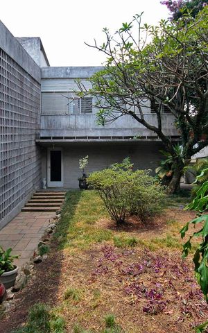 Casa à venda com 600m², 4 quartos e 8 vagasÁrea Externa