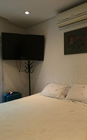 Casa à venda com 430m², 5 quartos e 2 vagas Casa à venda com 430m², 5 quartos e 2 vagasQuarto