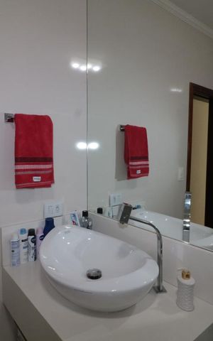 Casa à venda com 130m², 2 quartos e 1 vagaBanheiro