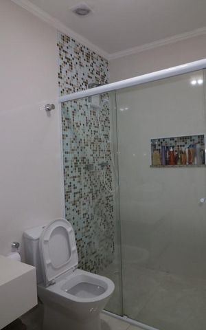 Casa à venda com 130m², 2 quartos e 1 vagaBanheiro