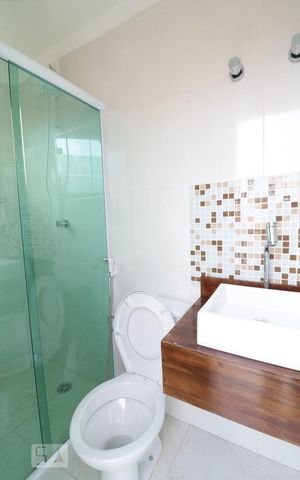 Casa à venda com 130m², 2 quartos e 1 vagaLavabo
