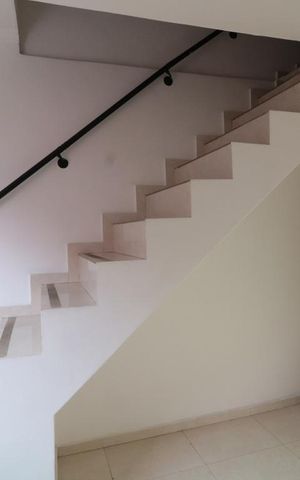 Casa à venda com 130m², 2 quartos e 1 vagaSala superior