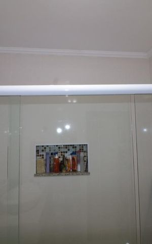 Casa à venda com 130m², 2 quartos e 1 vagaBanheiro