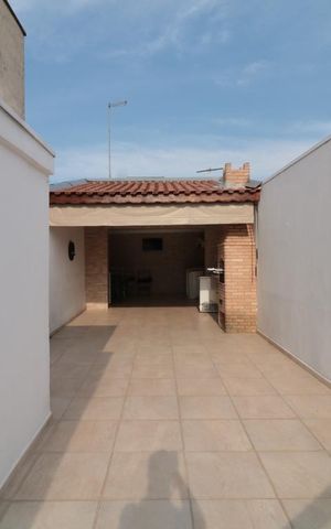 Casa à venda com 130m², 2 quartos e 1 vagaTerraço
