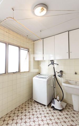 Apartamento para alugar com 110m², 3 quartos e 1 vaga Apartamento para alugar com 110m², 3 quartos e 1 vagaÁrea de Serviço