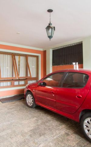 Casa à venda com 270m², 2 quartos e 2 vagasGaragem